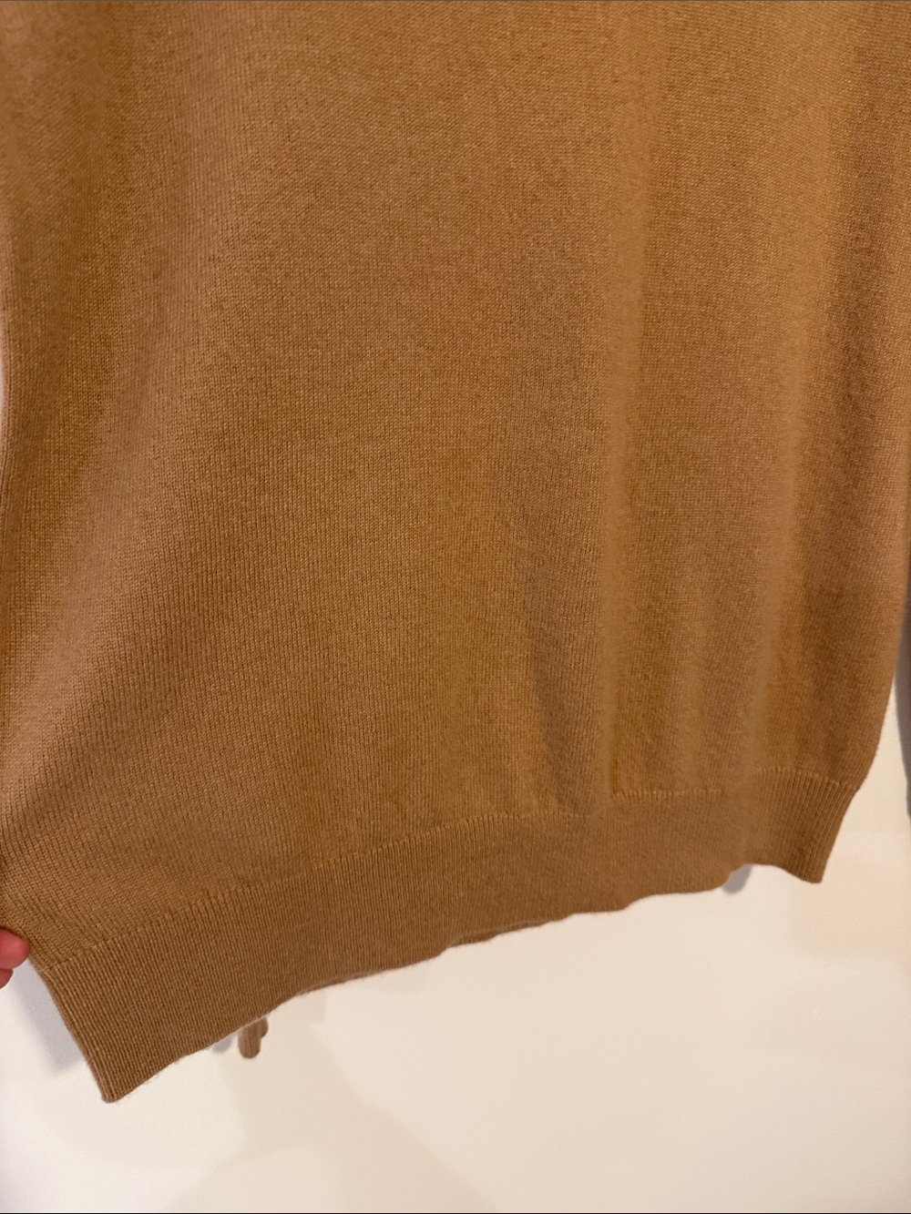 Quince Women’s  Crewneck Cashmere Sweater in Camel Brown - Medium - Picture 4 of 8